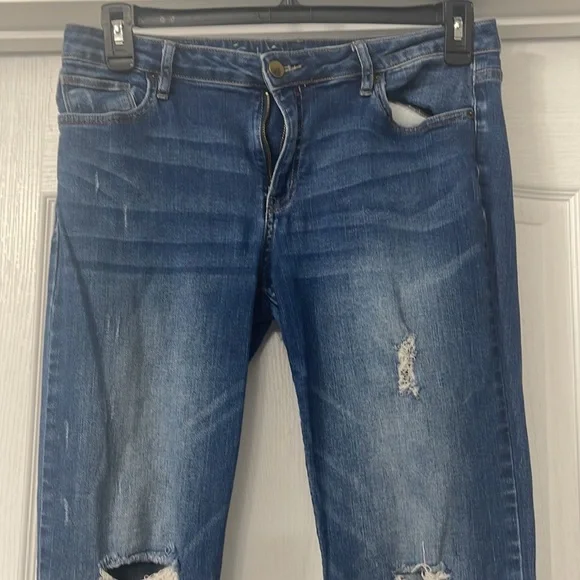 Calvin Klein Jeans. Size 31 X 32. - Picture 2 of 4